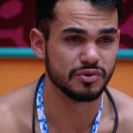 João Gabriel tem crise de choro e revela preocupação no BBB 25