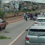 Motociclista fica gravemente ferido em acidente que interdita o Anel Rodoviário