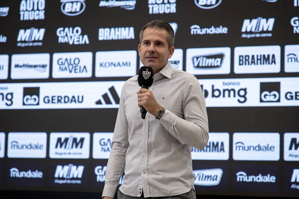 Atlético: Victor rasga elogios a Pequetito, da Itatiaia, e faz revelação