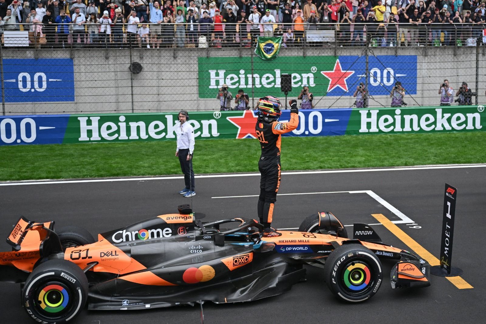 Piastri vence GP da China de Fórmula 1, e Bortoleto fica em 17º; veja classificação final