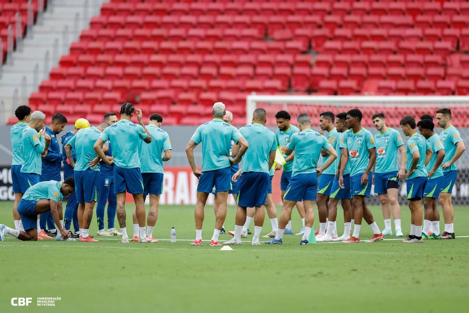 Morte de prestador de serviço no Mané Garrincha atrasa treino da Seleção Brasileira