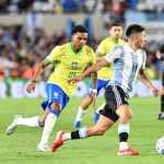 Meia da Argentina provoca Rodrygo, do Brasil, e causa alvoroço nas redes