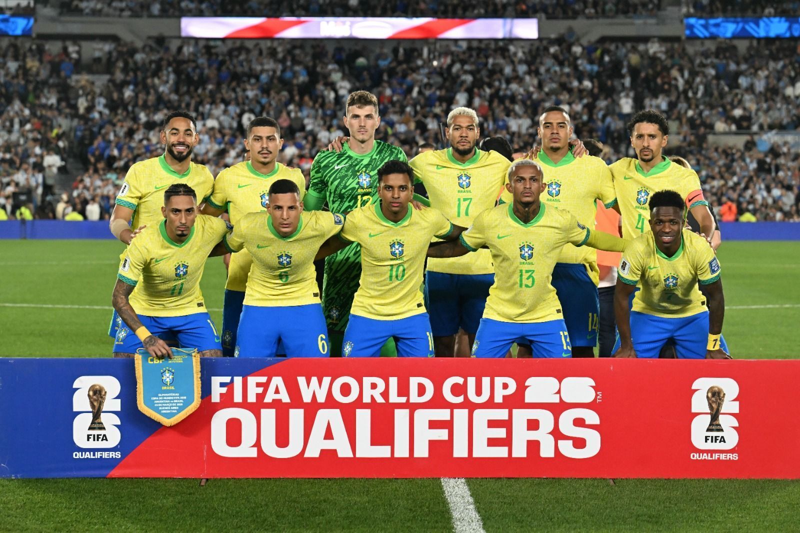 Apresentadora da ESPN critica astro da Seleção Brasileira: 'Flanelinha do Neymar'