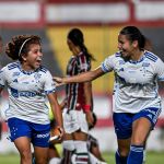 Cruzeiro vence Fluminense e assume a liderança do Brasileiro Feminino