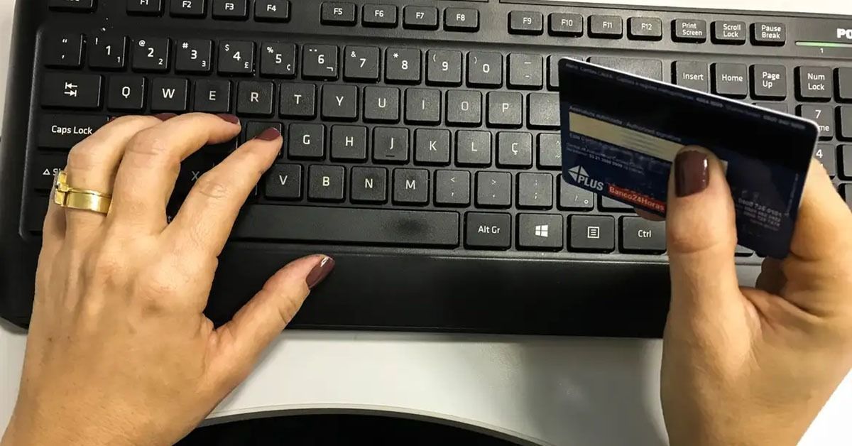 Projeto de lei propõe a exibição do nome fantasia na fatura do cartão de crédito
