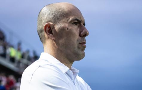 Leonardo Jardim, técnico do Cruzeiro, durante partida contra o Unión Santa Fe-ARG