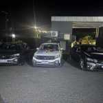 Três homens são presos por suspeita de roubo, adulteração e venda de carros de luxo na Grande BH