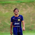 Santa Cruz anuncia irmão de Thiago Galhardo como reforço para a Série D