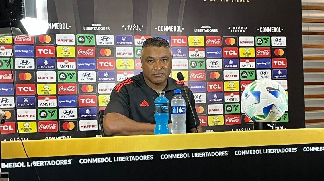 Roger aponta para titularidade de Valencia nos próximos jogos do Inter
