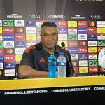 Roger aponta para titularidade de Valencia nos próximos jogos do Inter