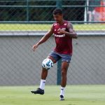 Luiz Gustavo, do São Paulo, é internado após diagnóstico de tromboembolismo pulmonar