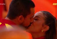 Campeã do BBB anuncia gravidez dias após ser pedida em casamento