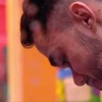 BBB 25: João Pedro se emociona ao lembrar da avó em conversa com o irmão