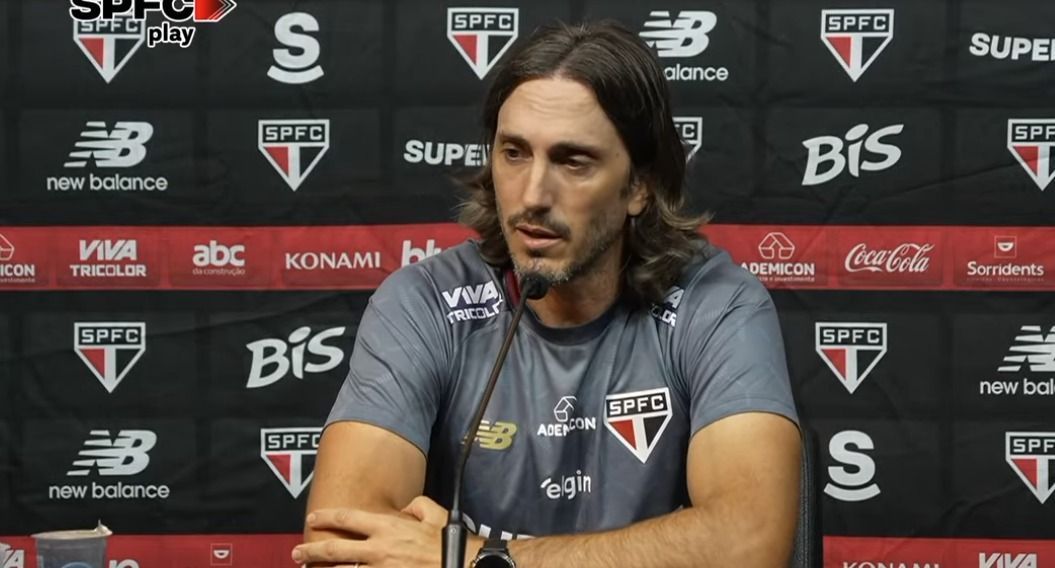 Zubeldía detona árbitro após empate entre Atlético e São Paulo: 'Não posso suportar'