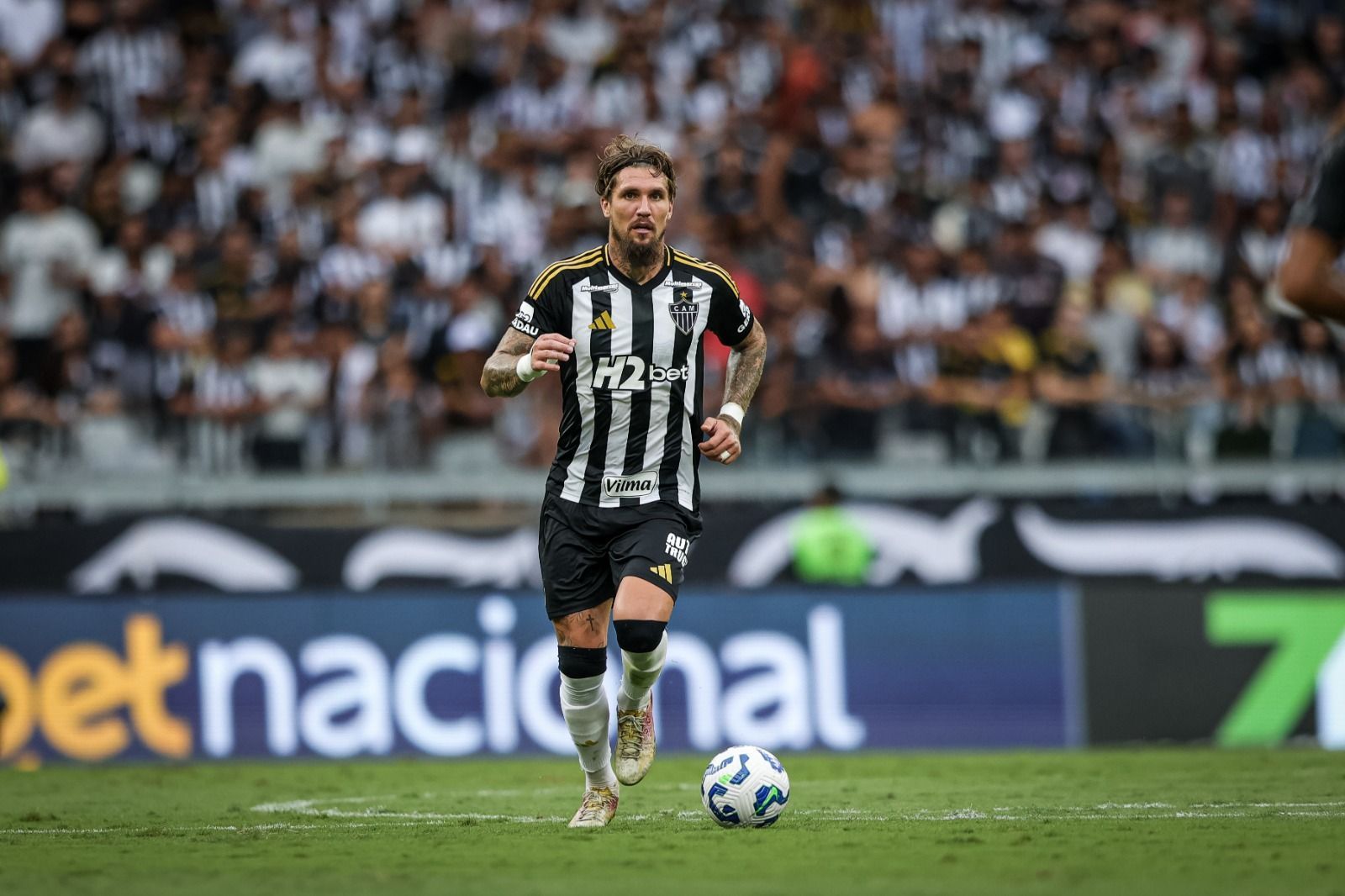 Lyanco, do Atlético, desabafa após expulsão polêmica: 'Se tivesse que ser expulso, seria'