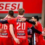 Sesi Bauru domina Praia Clube e abre vantagem nas quartas da Superliga Masculina