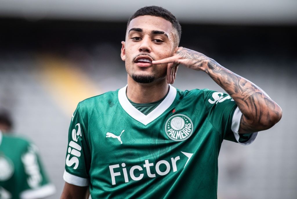Palmeiras atropela Botafogo e se torna vice-líder do Brasileiro Sub-20