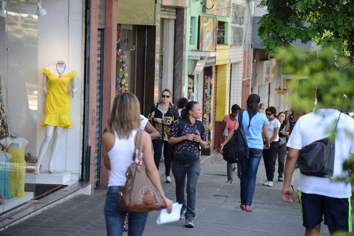 Vendas do comércio ficam estáveis em Minas Gerais