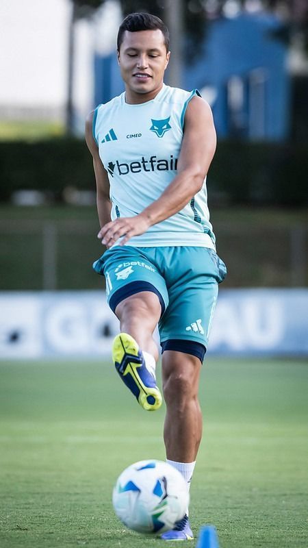 Marlon poderá jogar pelo Grêmio contra o Cruzeiro? Saiba detalhes