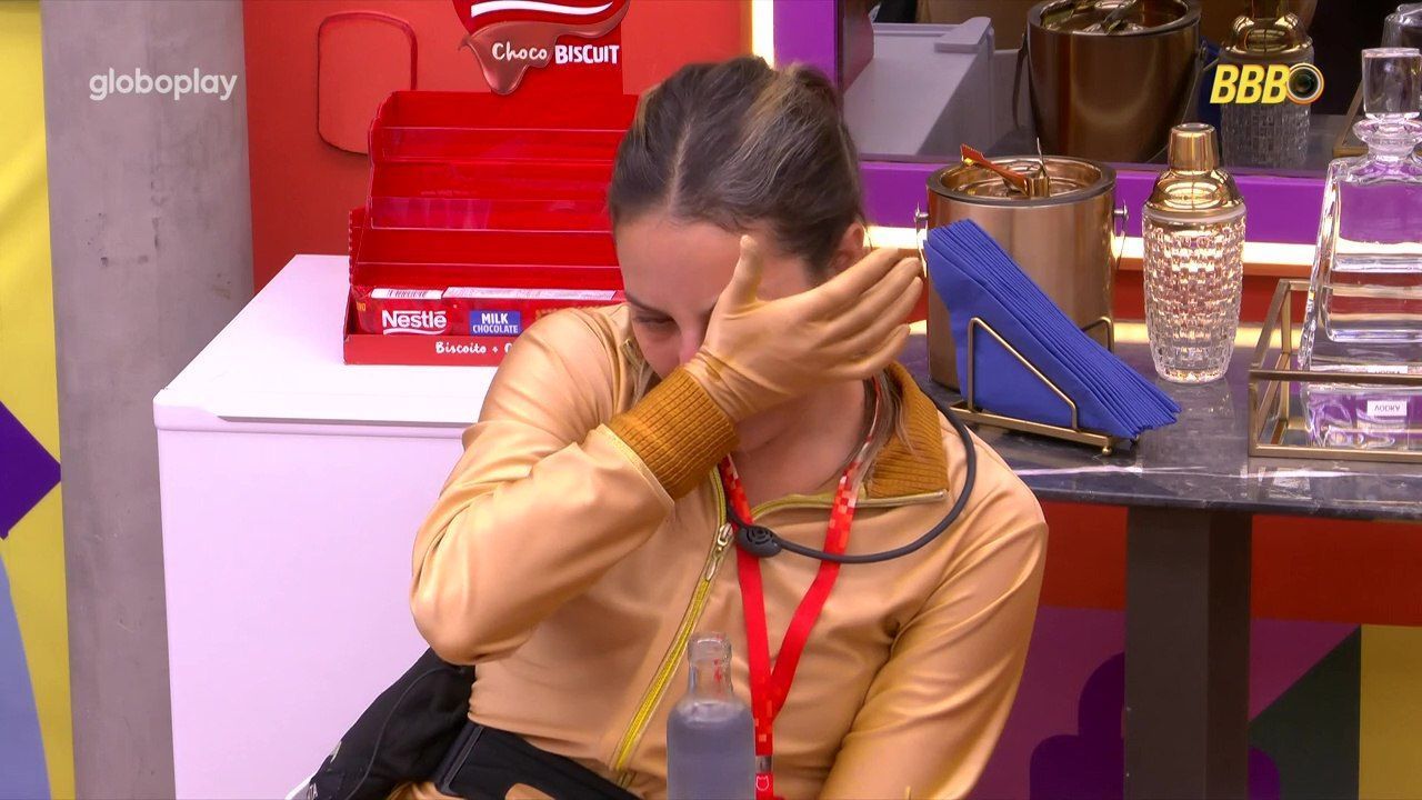 No Paredão do BBB 25, Renata chora e desabafa com João Pedro