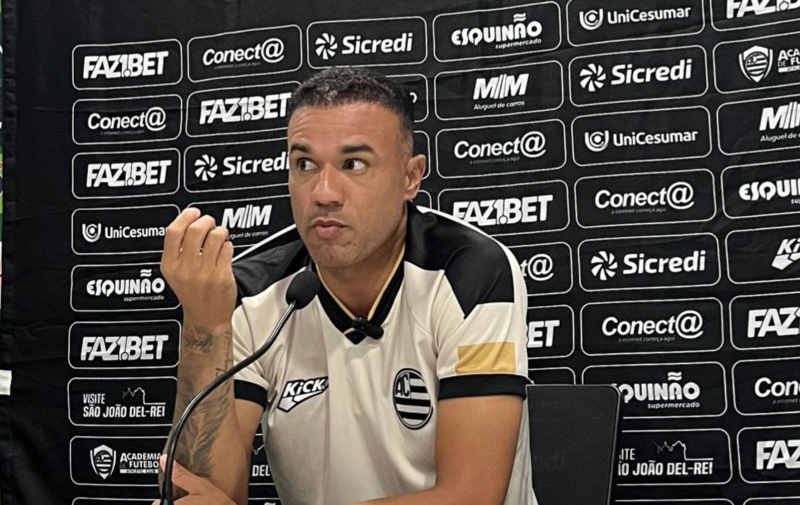 Roger aponta principal motivo de derrotas do Athletic no início da Série B