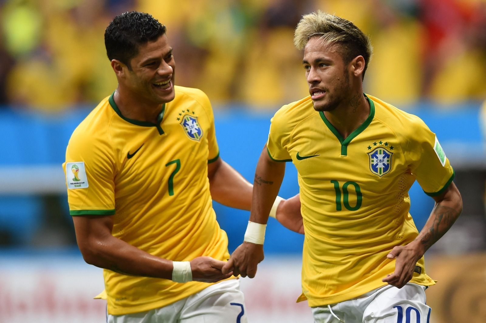 Parceiros na Seleção, Neymar e Hulk farão duelo inédito em Santos x Atlético