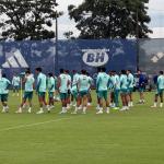 Com Dinenno e sem Bolasie, Cruzeiro encerra preparação para duelo com Bahia