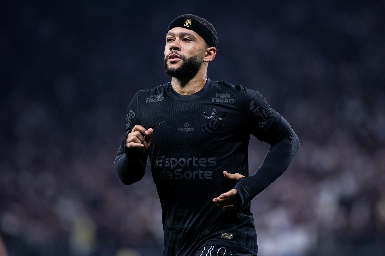 Memphis tem interesse em renovar com Corinthians, mas faz ponderações