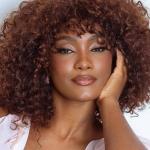 Erika Januza é uma das novas integrantes do Saia Justa no GNT