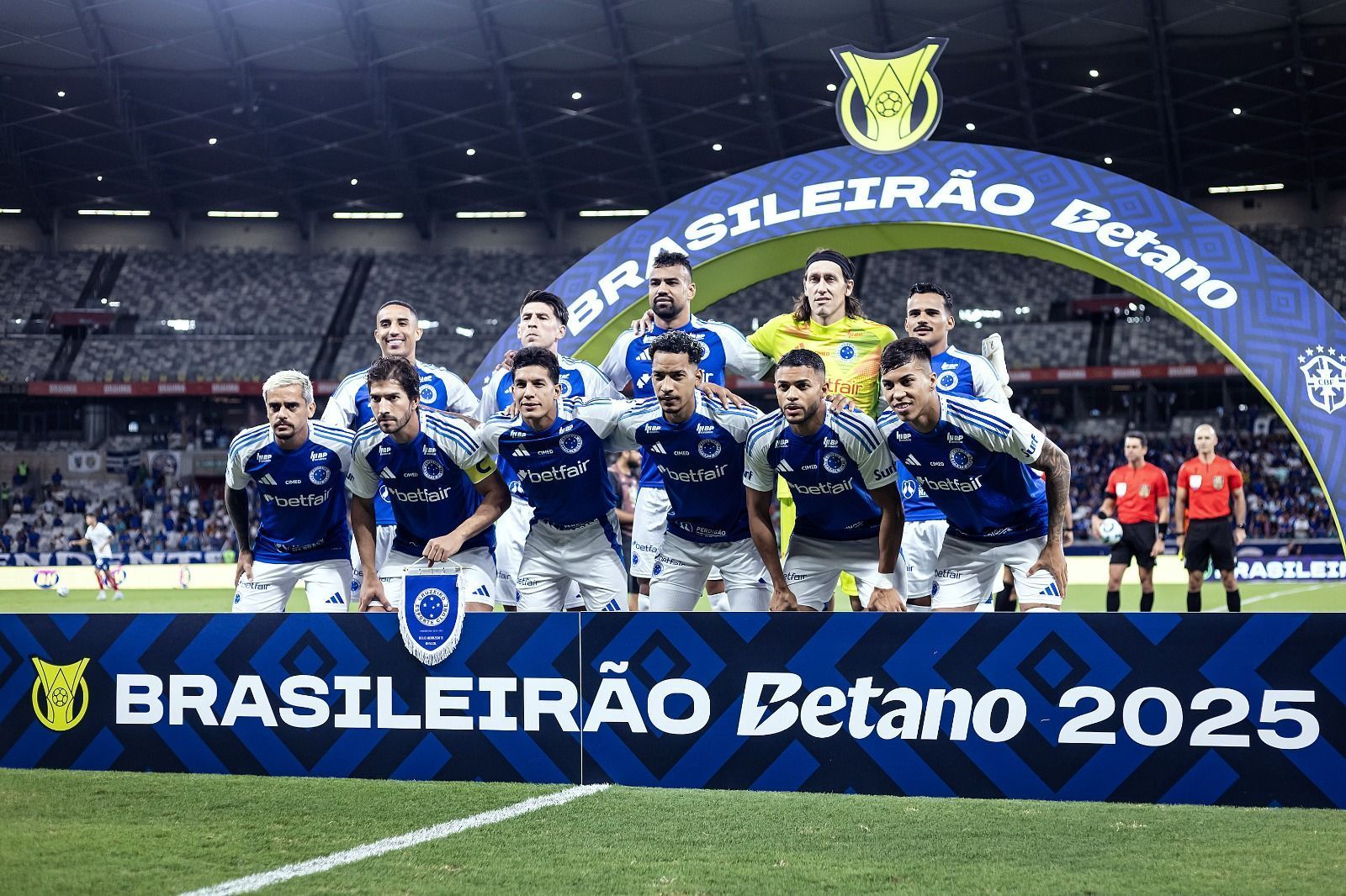 Pilares do Cruzeiro entram pendurados contra o Bragantino; veja lista