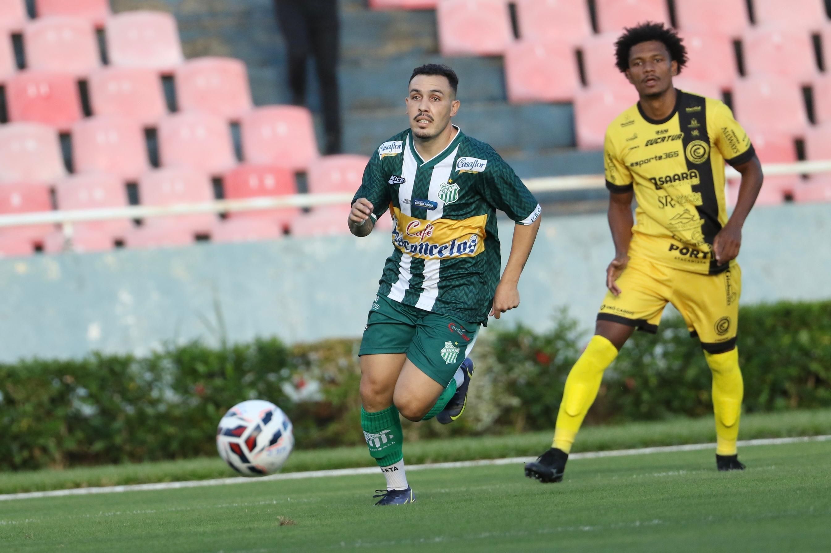 Uberlândia sai atrás, mas arranca empate com Cascavel-PR na estreia da Série D