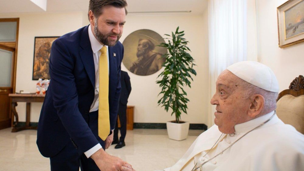 Papa Francisco se reúne com vice de Trump após críticas aos EUA