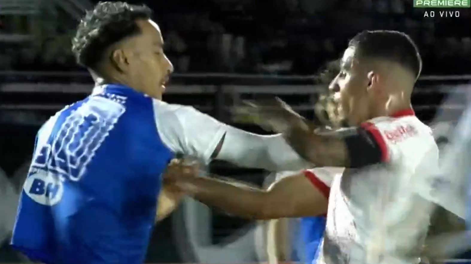 Cruzeiro: Matheus Pereira protagoniza 'luta de judô' com Gabriel, do Bragantino