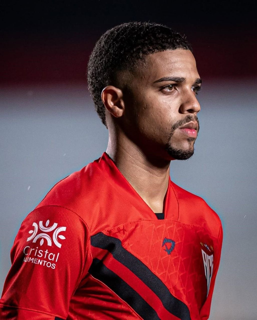 Emprestado, meia do Atlético celebra assistência e reage a momento em time da Série B