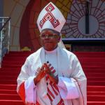Conclave: conheça o cardeal congolês Fridolin Ambongo, que pode ser eleito papa
