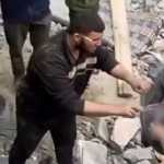 Palestinos procuram por sobreviventes em escombros após ataque em Gaza; veja vídeo