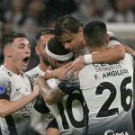 Com um a menos, Corinthians vence o Racing-URU e desencanta na Sul-Americana