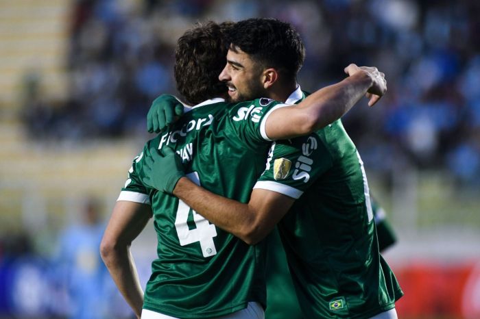 Flaco participou dos três gols do Verdão