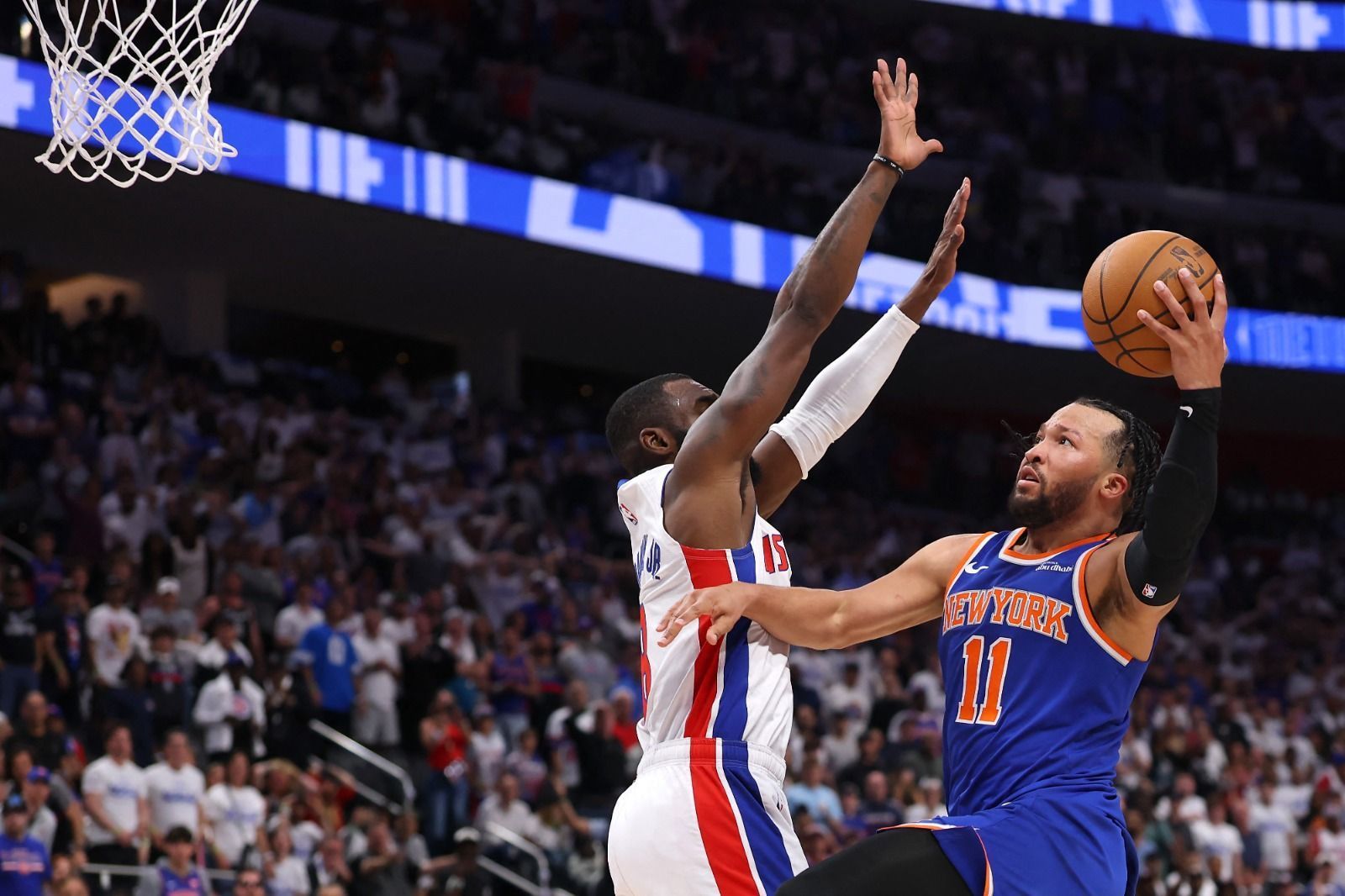 NBA: em jogo acirrado, Knicks vencem Pistons e voltam à frente nos playoffs