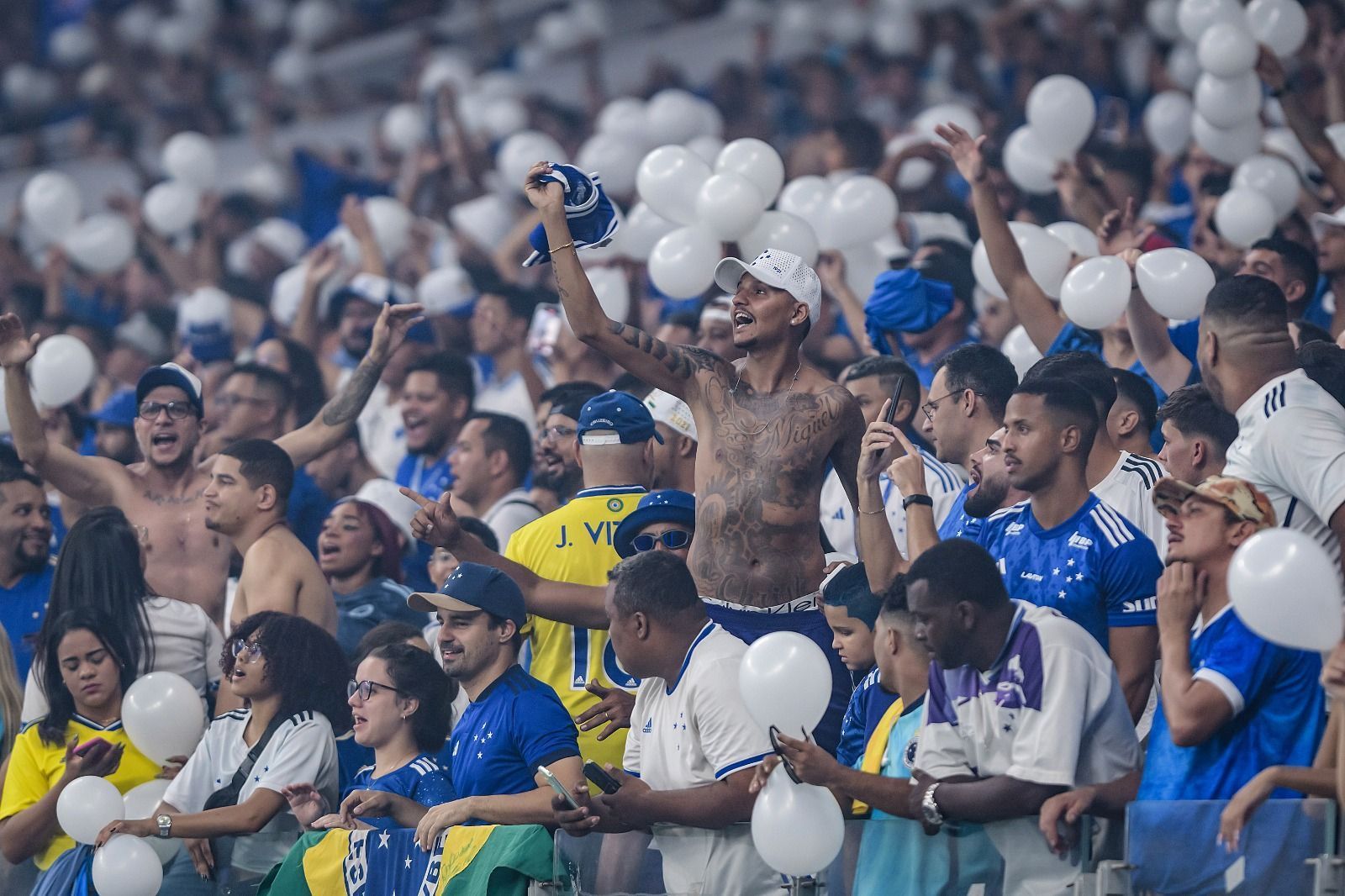 Arrecadação do Cruzeiro com bilheteria e sócios cresceu em 2024; veja comparativo