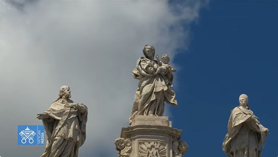 Papa Francisco é sepultado na Basílica de Santa Maria Maior