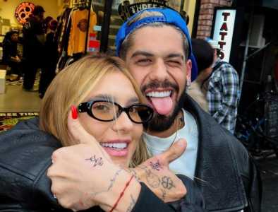Virginia e Zé Felipe fazem tatuagens no Japão