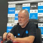 Mano Menezes expõe problema do Grêmio após levar empate do Vitória