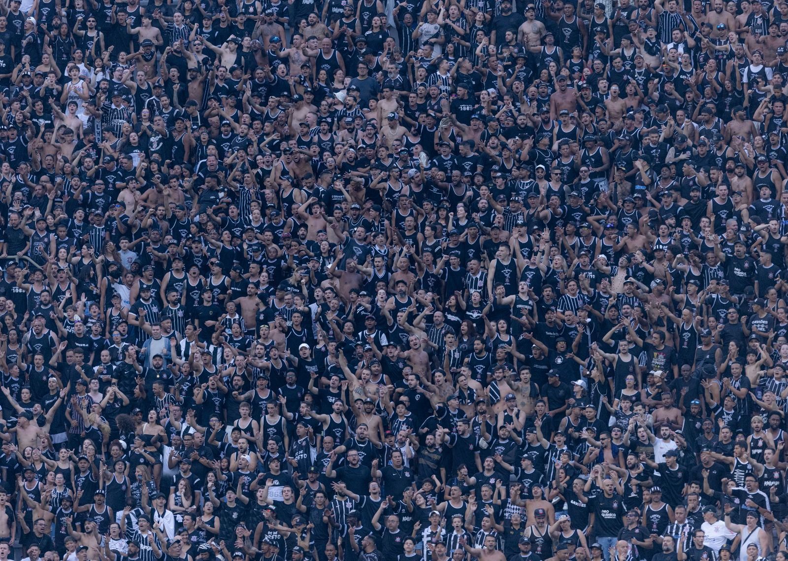 Organizada do Corinthians se manifesta após cobrar diretoria: 'Sem irregularidade encontrada'