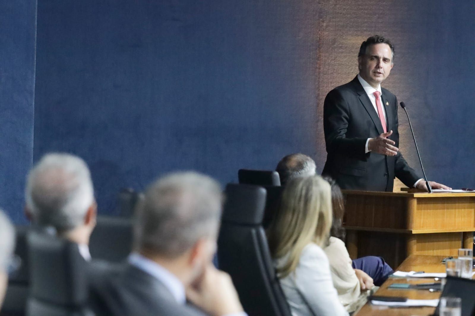 Pacheco crítica ‘espetacularização’ e políticos que se rendem às redes sociais
