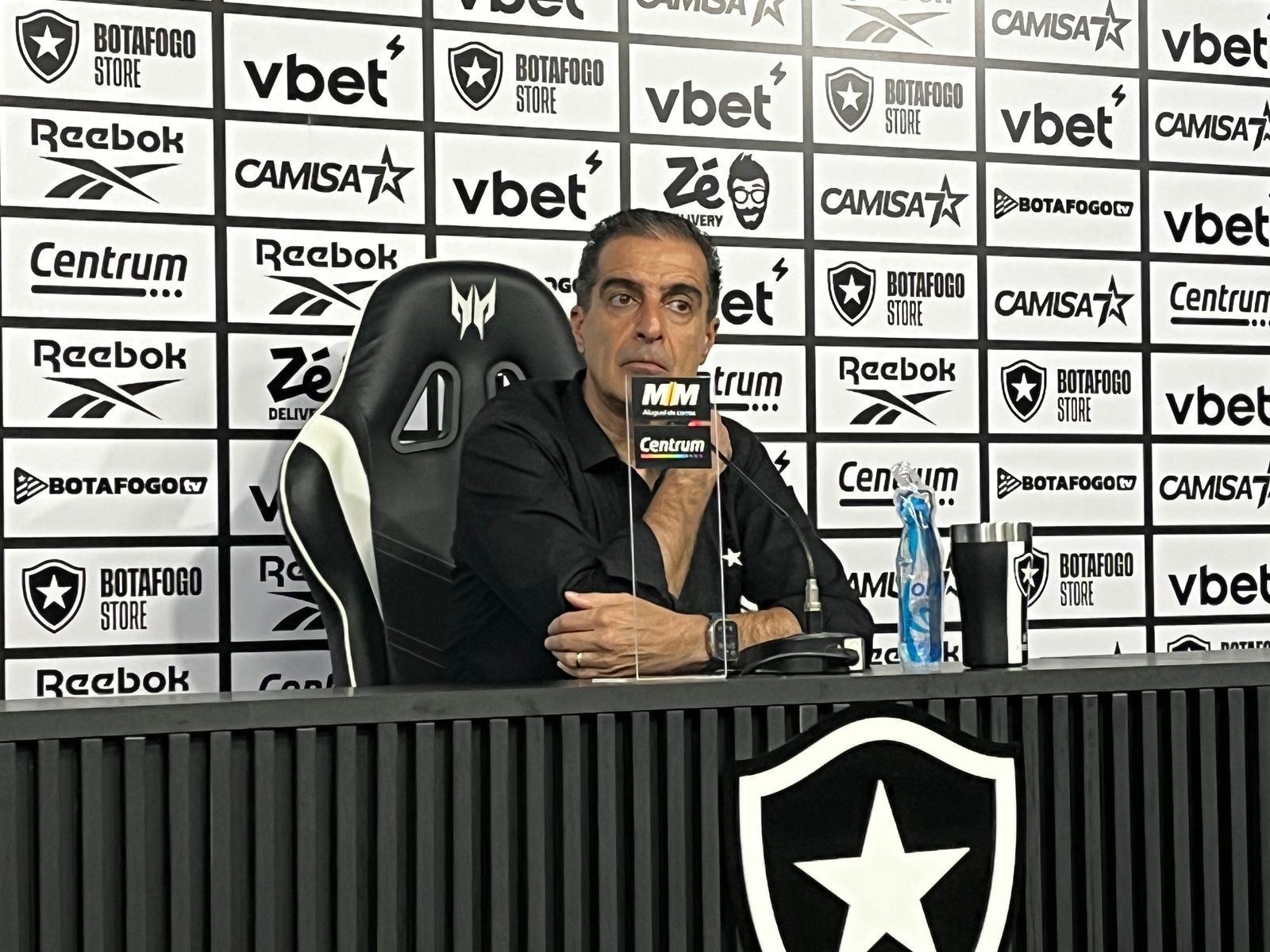 Renato Paiva valoriza atuação de reservas em goleada do Botafogo