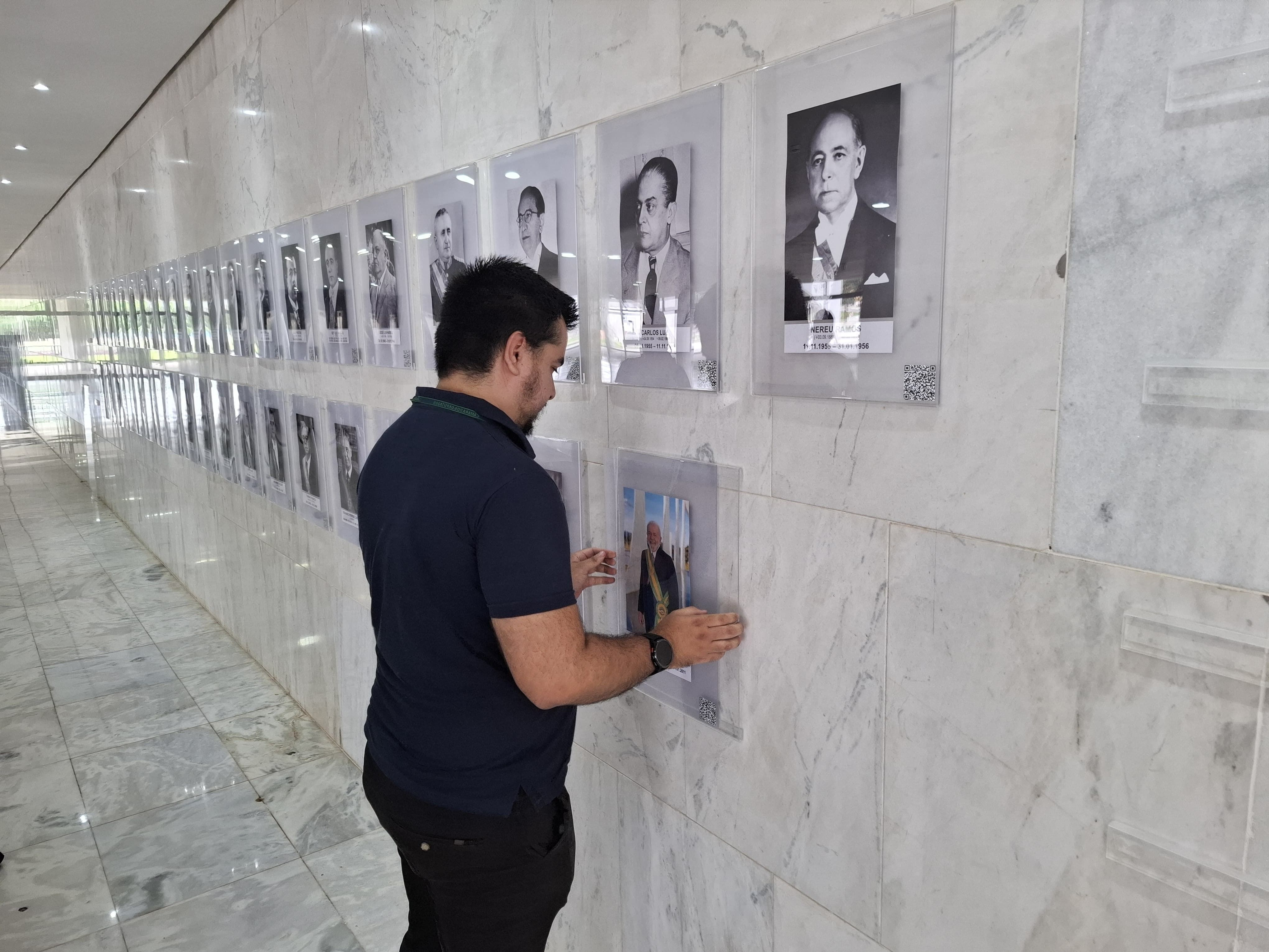 Após bronca de Lula, galeria de ex-presidentes no Planalto é atualizada