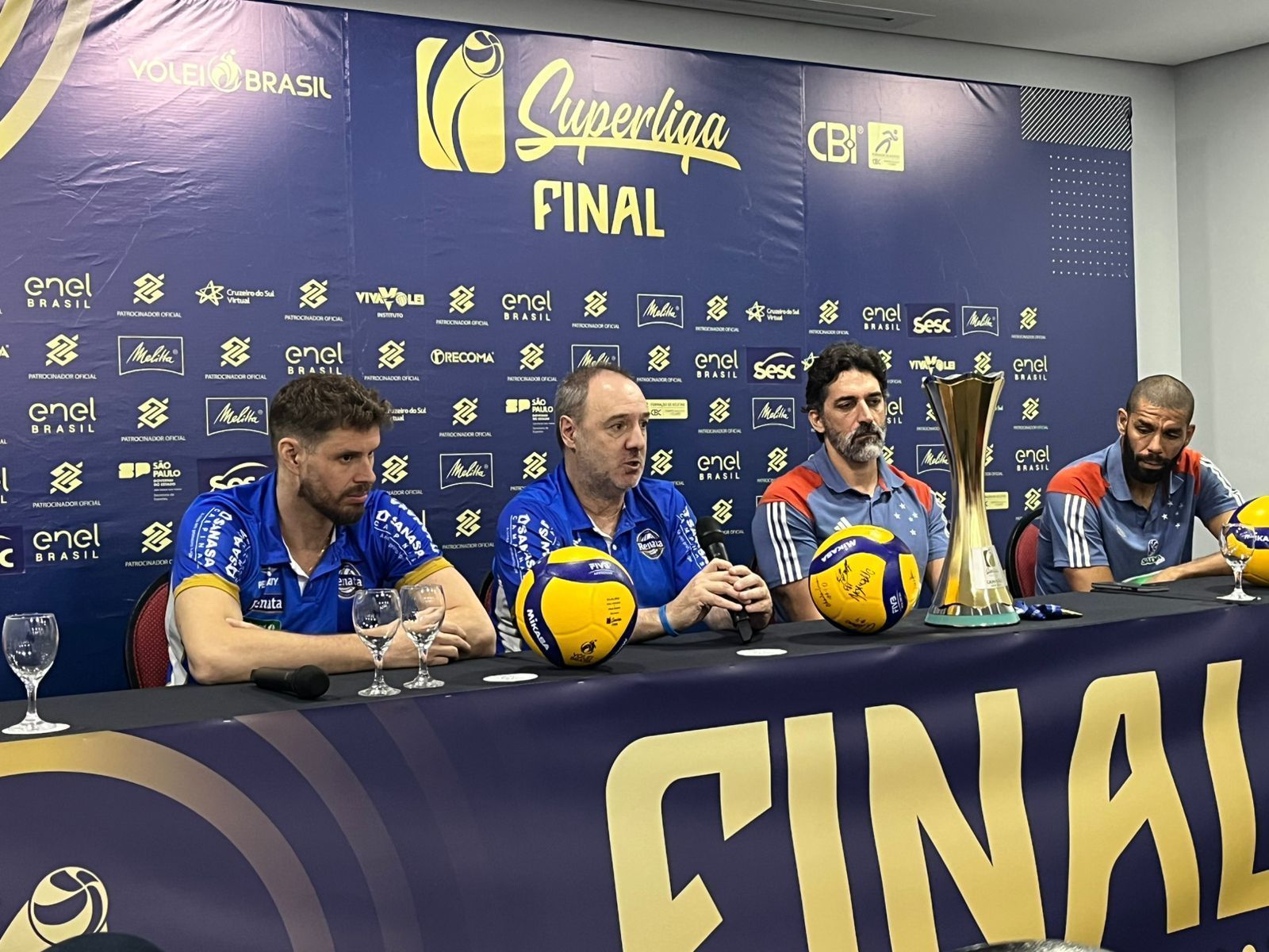 Sada Cruzeiro e Campinas ‘esquecem’ histórico antes da final da Superliga Masculina