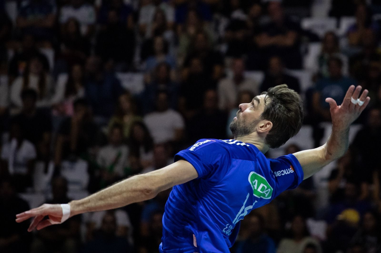 Vôlei: Sada Cruzeiro confirma renovação com central Lucão