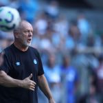 Mano Menezes conquista primeira vitória na segunda passagem pelo Grêmio